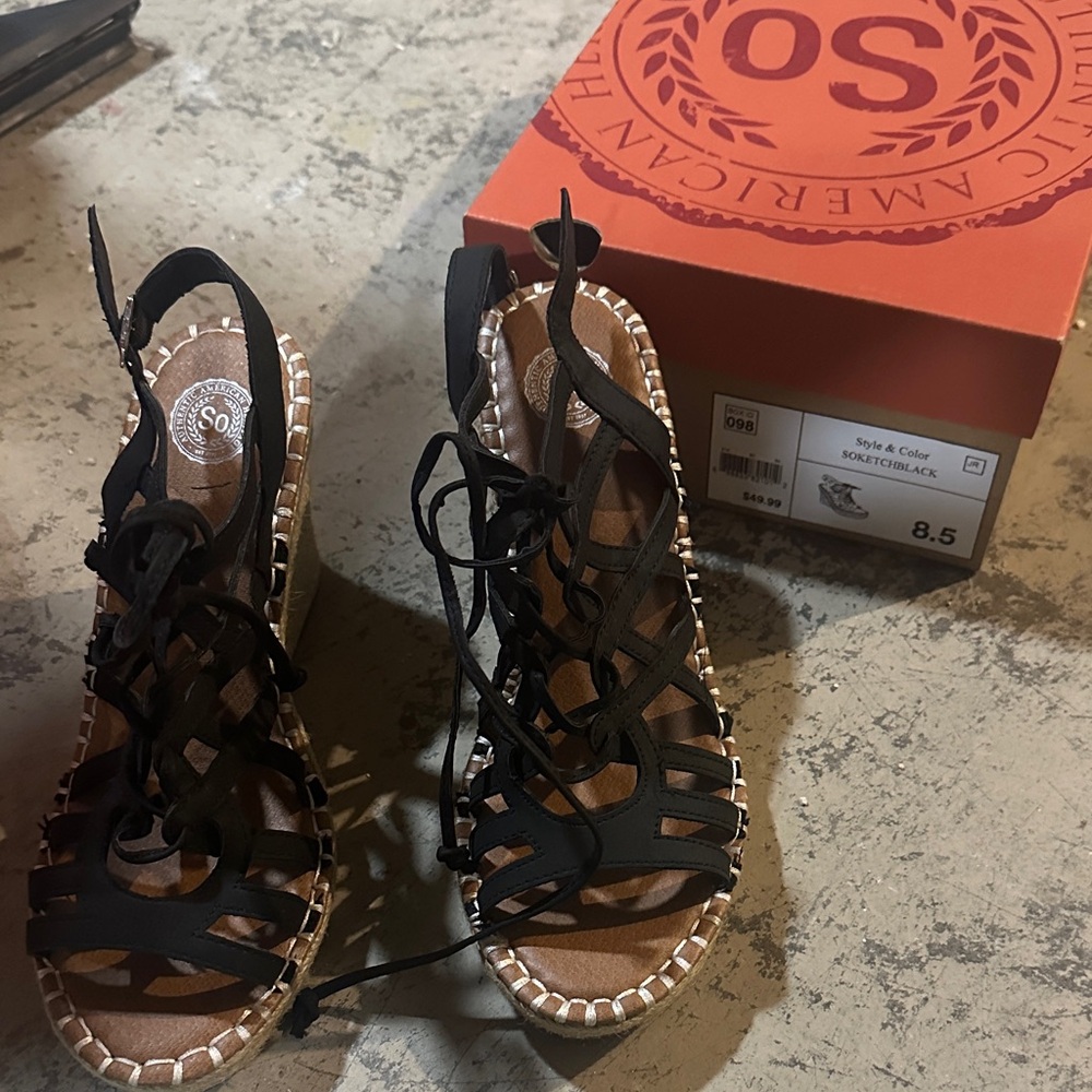 SO Women's Black Strappy Espadrilles